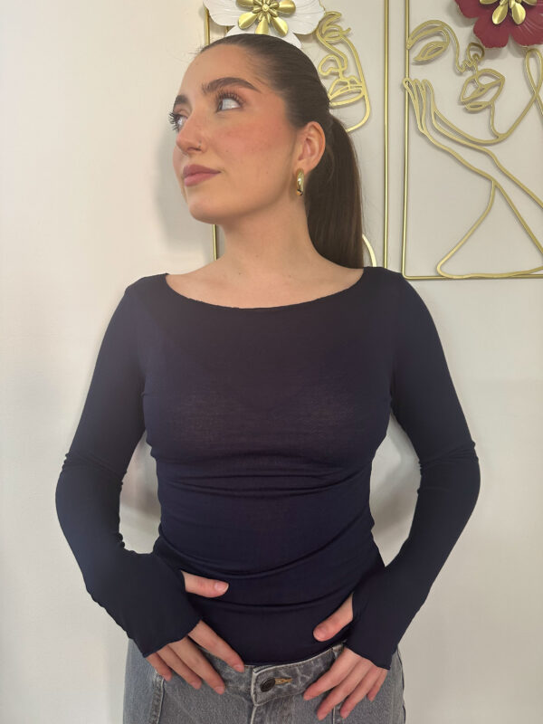 Maglia cashmere con asola